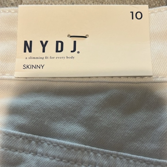 NWT NYDJ Women's White Skinny stretch Jeans - Picture 9 of 15